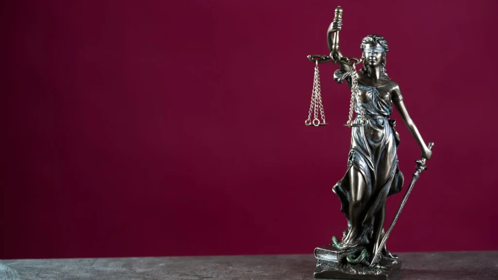 Diplomado en derecho maritimo